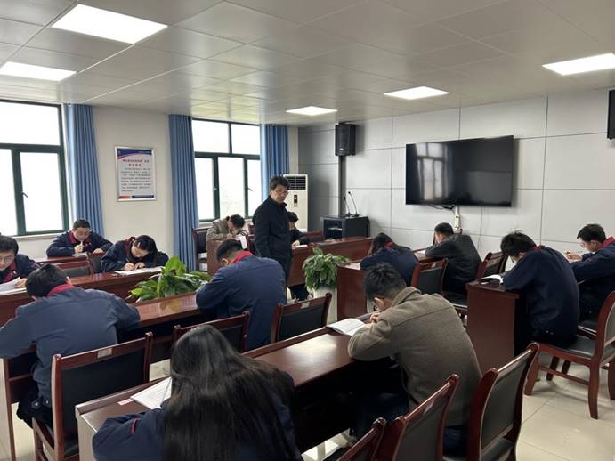 建材公司、檢測公司聯(lián)合開展管理人員業(yè)務(wù)提升考試